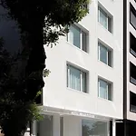 Hello - Free Parking And Pet Friendly 3* 플로브디프