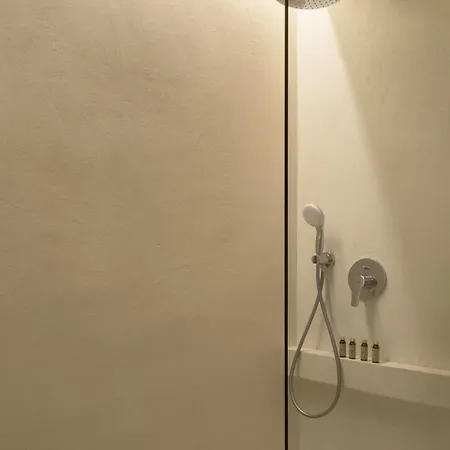 Отель Hello - Free Parking And Pet Friendly Пловдив