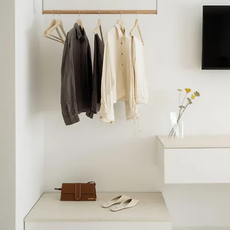 Hello - Free Parking And Pet Friendly 3*