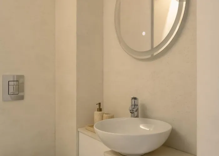 מלון Hello - Free Parking And Pet Friendly 3*