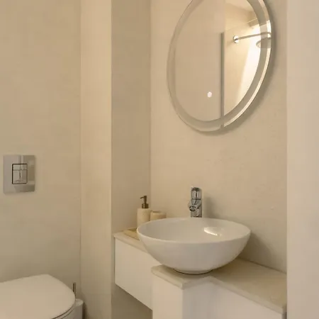 Hotel Hello - Free Parking&pet Friendly 3*