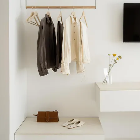 Hello - Free Parking And Pet Friendly