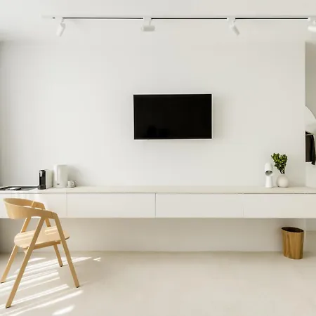 Hotel Hello - Free Parking&pet Friendly 3*