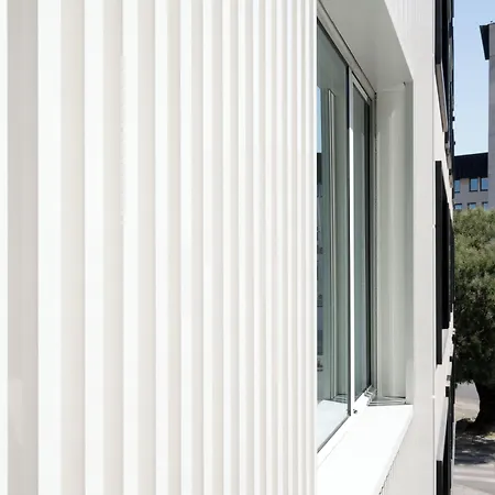 Hello - Free Parking And Pet Friendly Hotel 3*