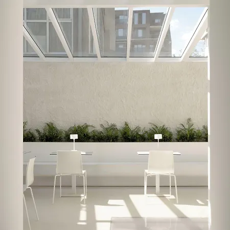 Hotel Hello - Free Parking And Pet Friendly 3*