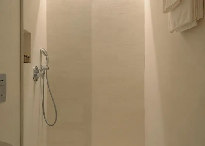 Hello - Free Parking And Pet Friendly