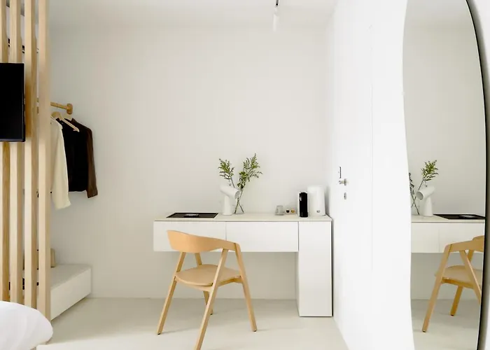 Hello - Free Parking And Pet Friendly Hotel